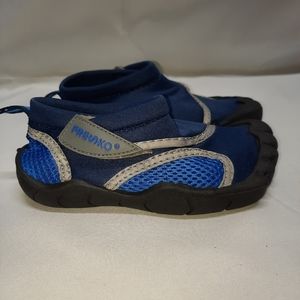 Boys/Girls Fresko Water Shoes Blue Sliver Gray Size US 8 Euro26
